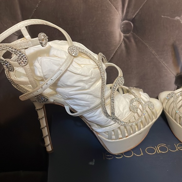 Sergio Rossi Crystal coated satin sandals/white size 38 - Picture 3 of 8